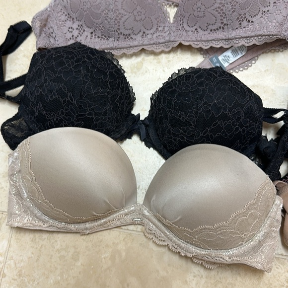 8 Victoria’s Secret and Aerie Bras 32A - Picture 4 of 5